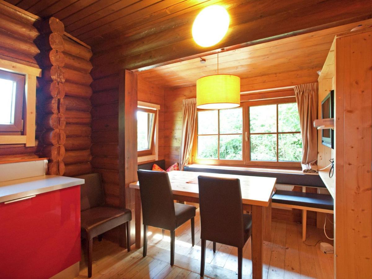 Chalet In Woergl Near Skiwelt Wilder Kaiser Salvenberg Eksteriør billede